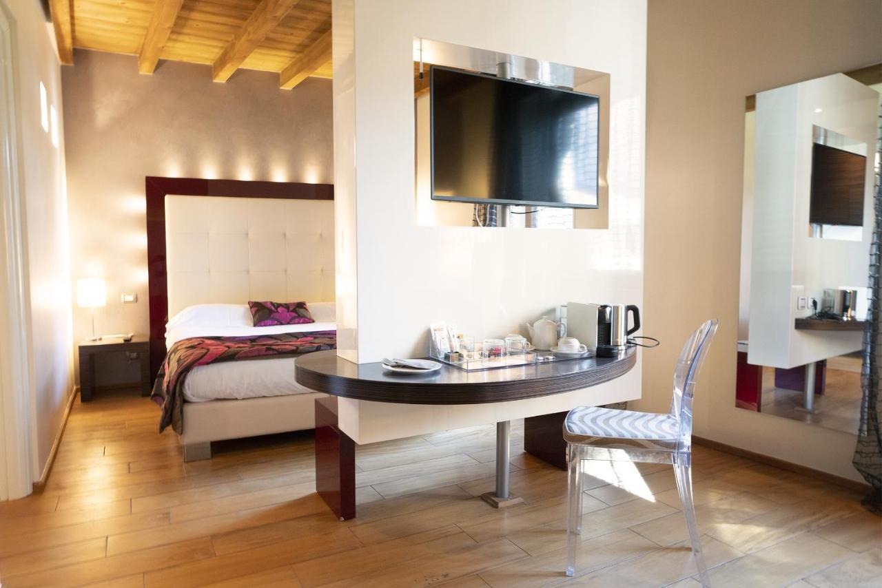 Il Borgo - 1711 Luxury Guest House Arlate Kültér fotó